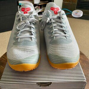 Nike KB Mentality 2 'Wolf Grey' - Size 12